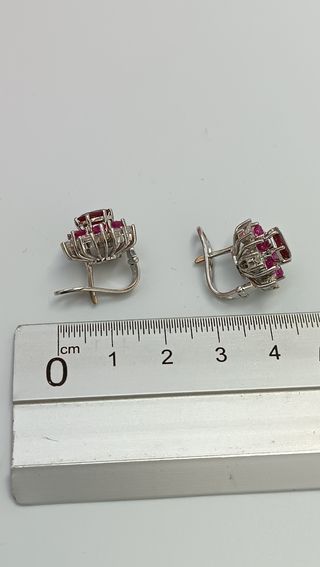 Pendientes de oro blanco de 18kt.