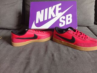Nike SB FC Classic Rojas y Marrones