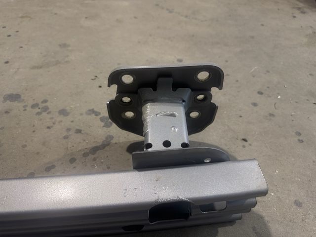 Refuerzo Paragolpes Trasero Nissan Juke 20