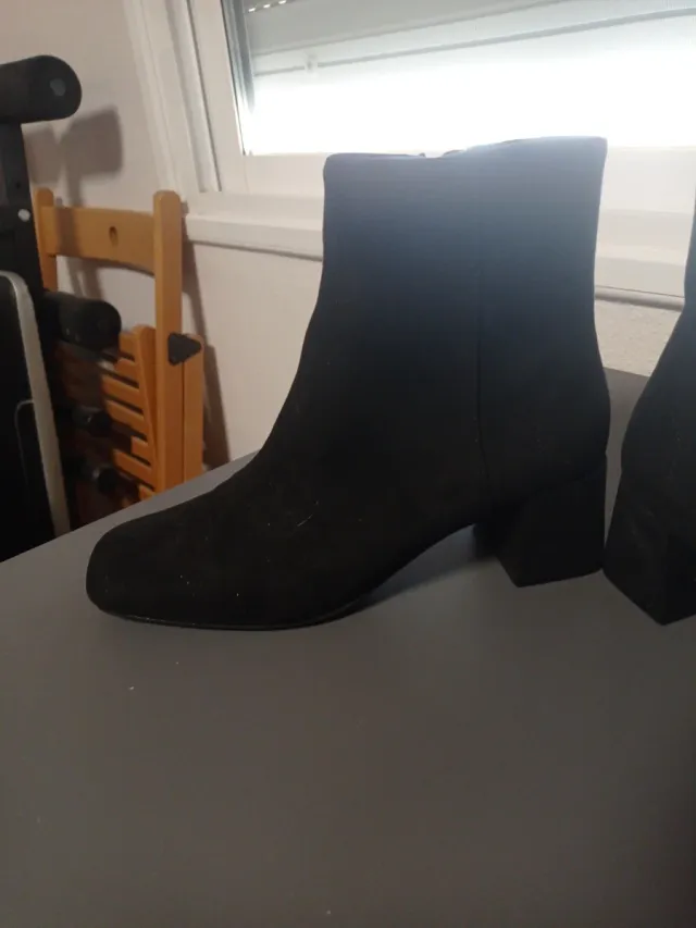 Botas negras de tacón