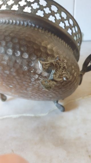 Vaso de latão antigo