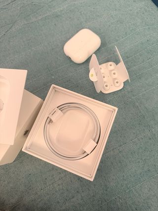 Custodia/base/caricabatterie originali AirPods Pro 2U