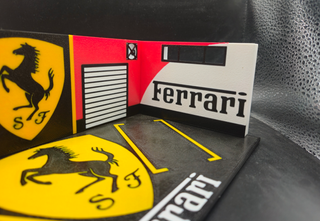 Diorama Garaje Scuderia Ferrari - Escala 1/64