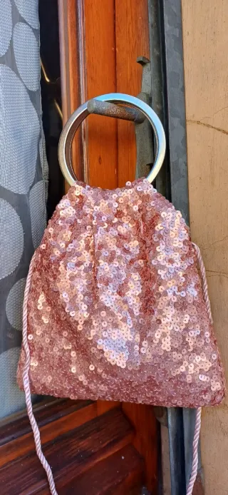 Pochette con paillettes rosa e argento