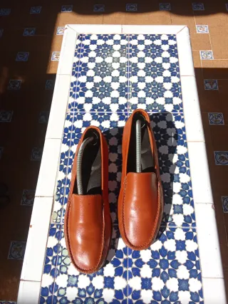 Zapatos de piel marrones