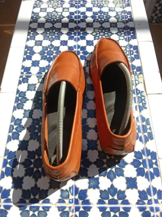 Zapatos de piel marrones