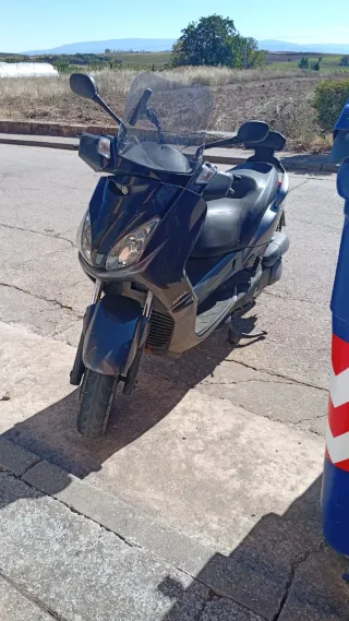 Yamaha Xmax 250 cc