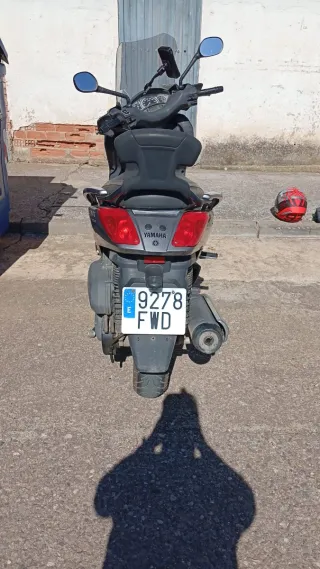 Yamaha Xmax 250 cc