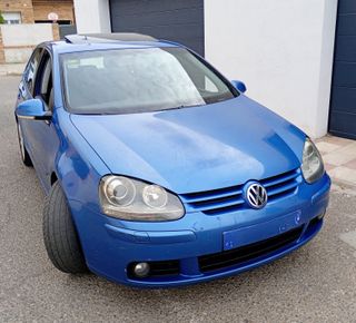 Volkswagen Golf 2.0 TDI 140