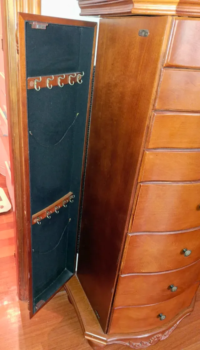 Mueble joyero de madera