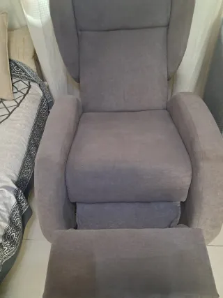 Sillón de descanso gris, dos niveles de reclinado