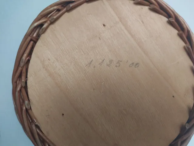 Costurero vintage mimbre y madera