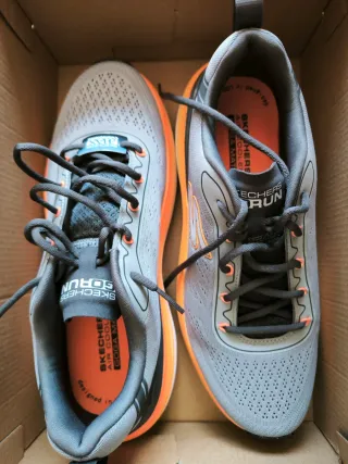 Deportivas Skechers Max Cushion Gris Naranja