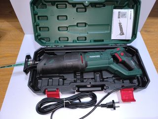 Sierra de sable Parkside PFS 650 C3 Nueva 
