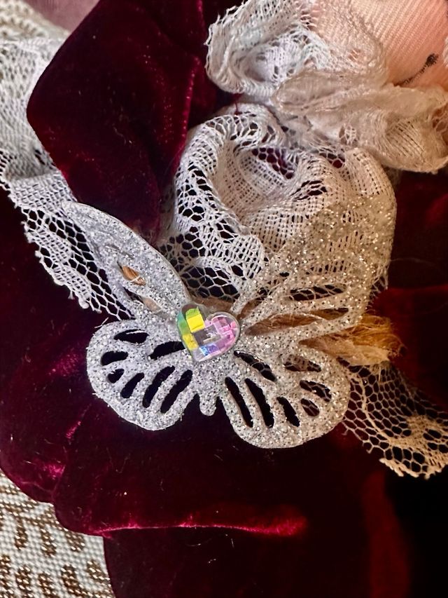 Bambola decorativa da appendere