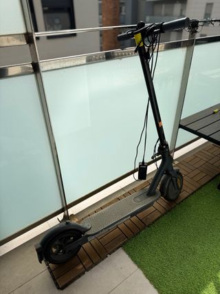 Patinete Eléctrico (SE NECESITA CAMBIAR BATERIA)