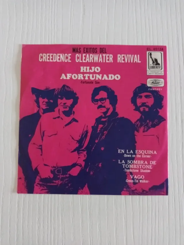 SINGLE CREEDENCE CLEARWATER REVIVAL