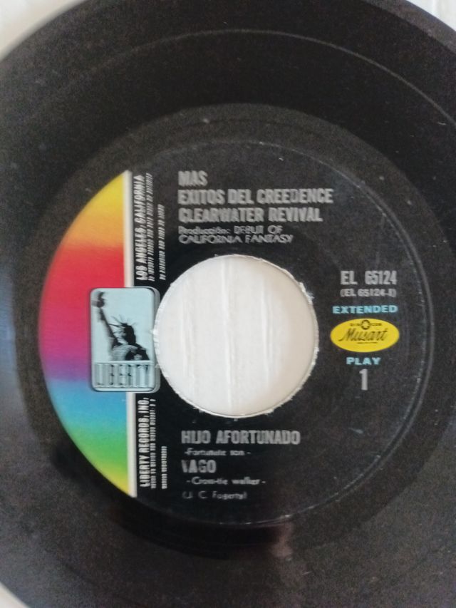 SINGLE CREEDENCE CLEARWATER REVIVAL