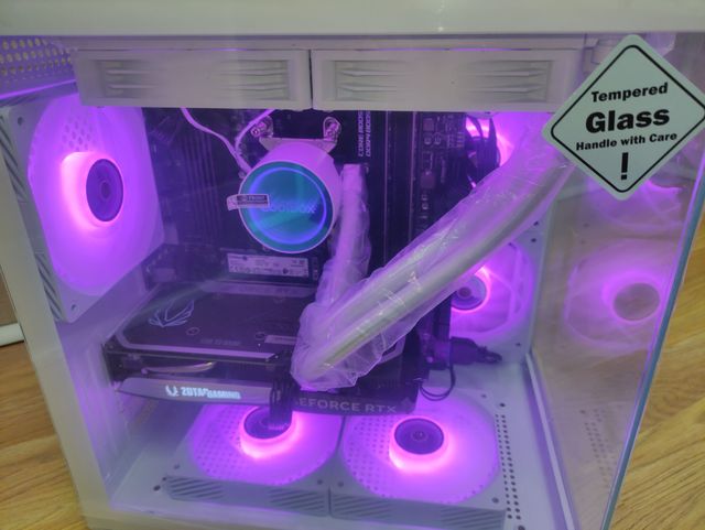 Pc gamer Ryzen 5 5500, RTX 4060 8gb, RAM 32gb