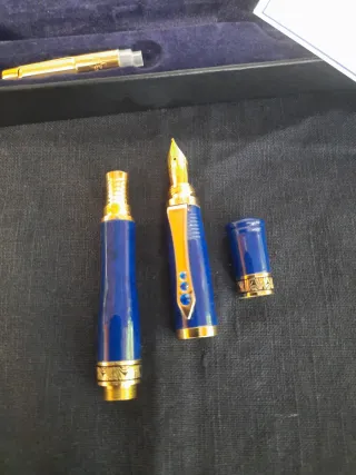 Pluma Hachette Tompla Swarovsky oro 24 K