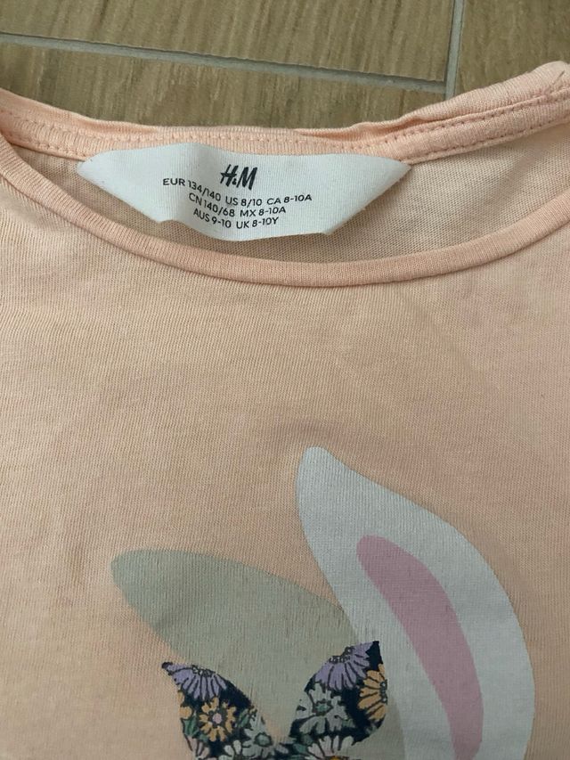 Camiseta niña H&M conejo flores Talla 8-10 años