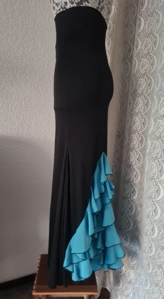 FALDA FLAMENCA NUEVA AJUSTADA CON VOLANTES talla S