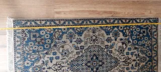 Alfombra de lana beige y azul