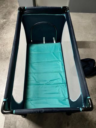 Cuna de viaje , plegable, impecable