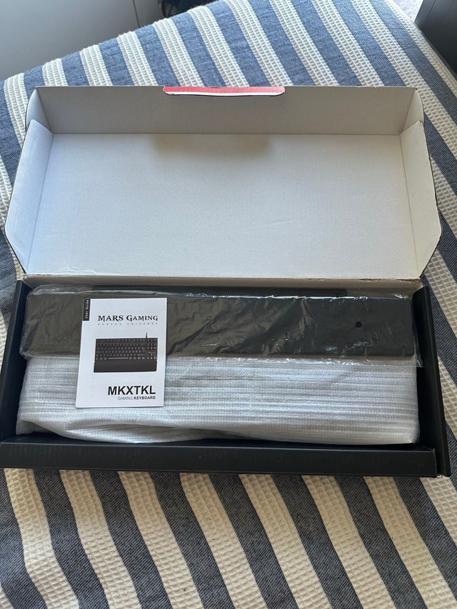 Teclado Mars Gaming MKXTKL Negro