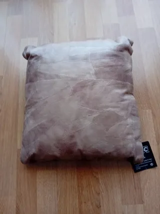 Cuscino in pelle patchwork marrone