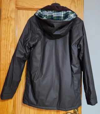 Parka tipo Barbour encerada marrón Talla 18, niño 