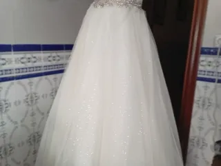Vestido de Novia Blanco con Corsé
