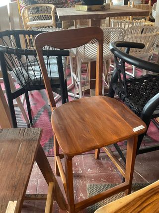Sgabello alto in teak con schienale