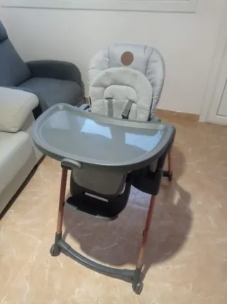 Trona bebé gris y madera