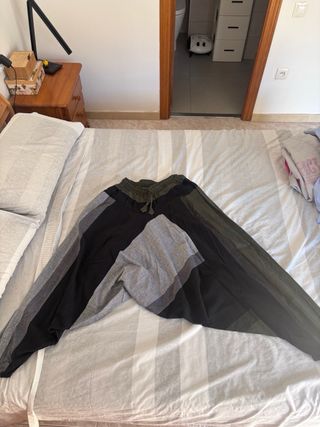 Pantalones bombachos talla única, puestos una vez