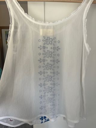 Top Hollister Blanco Talla XS