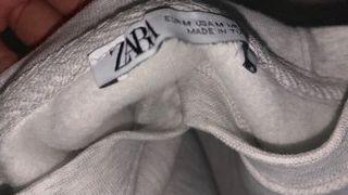 Pantalón cargo beige Zara