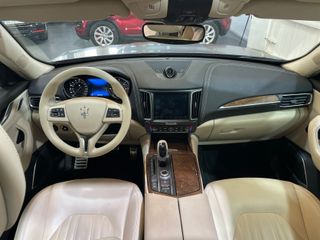 Maserati Levante V6 275 HP D AWD GranLusso