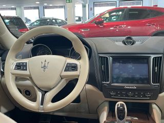 Maserati Levante V6 275 HP D AWD GranLusso