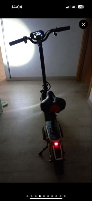 Patinete eléctrico con silla