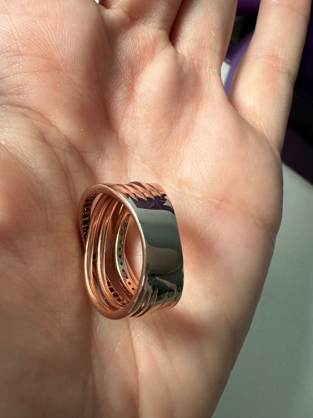 anillo aristocrazy oro rosa con piedras