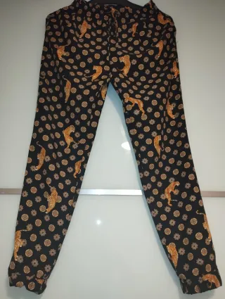 Pantalones Zara Estampado Tigre Talla XS