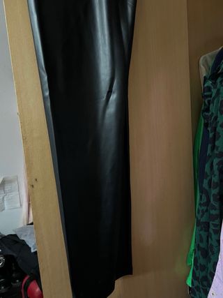 Pantalones de cuero negro sin estrenar