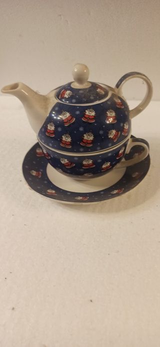 Teiera in porcellana con decoro natalizio