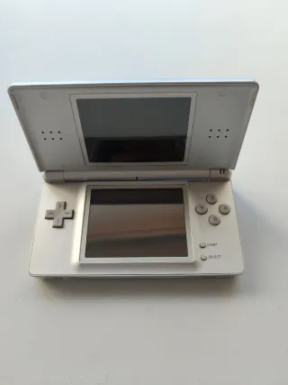 Nintendo DS Plata + Accesorios