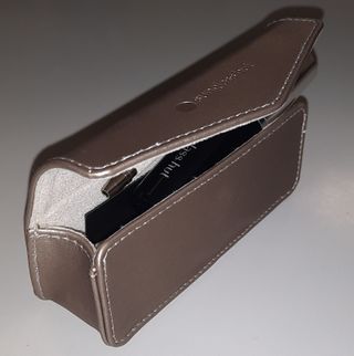 Sunglass Hut Kit per Pulizia Occhiali con Astuccio
