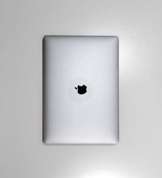 MacBook Pro 15” (2018) Gris Espacial – i7