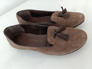 Mocasín clásico con borlas