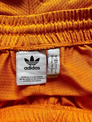 Shorts deportivos Adidas Naranja