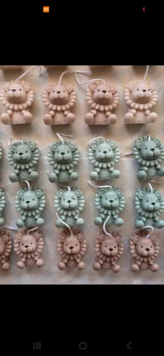 Candele a forma di leoncino